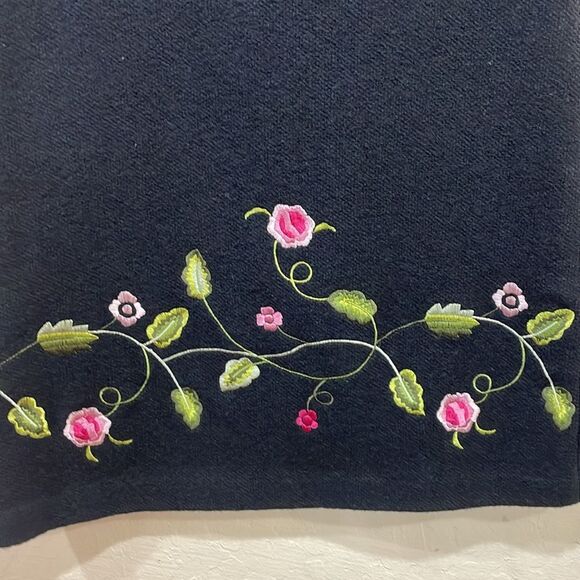 Tocca Black A-line Boucle Wool Blend Floral Embroidered Knee Length Skirt - 6 - Picture 4 of 12